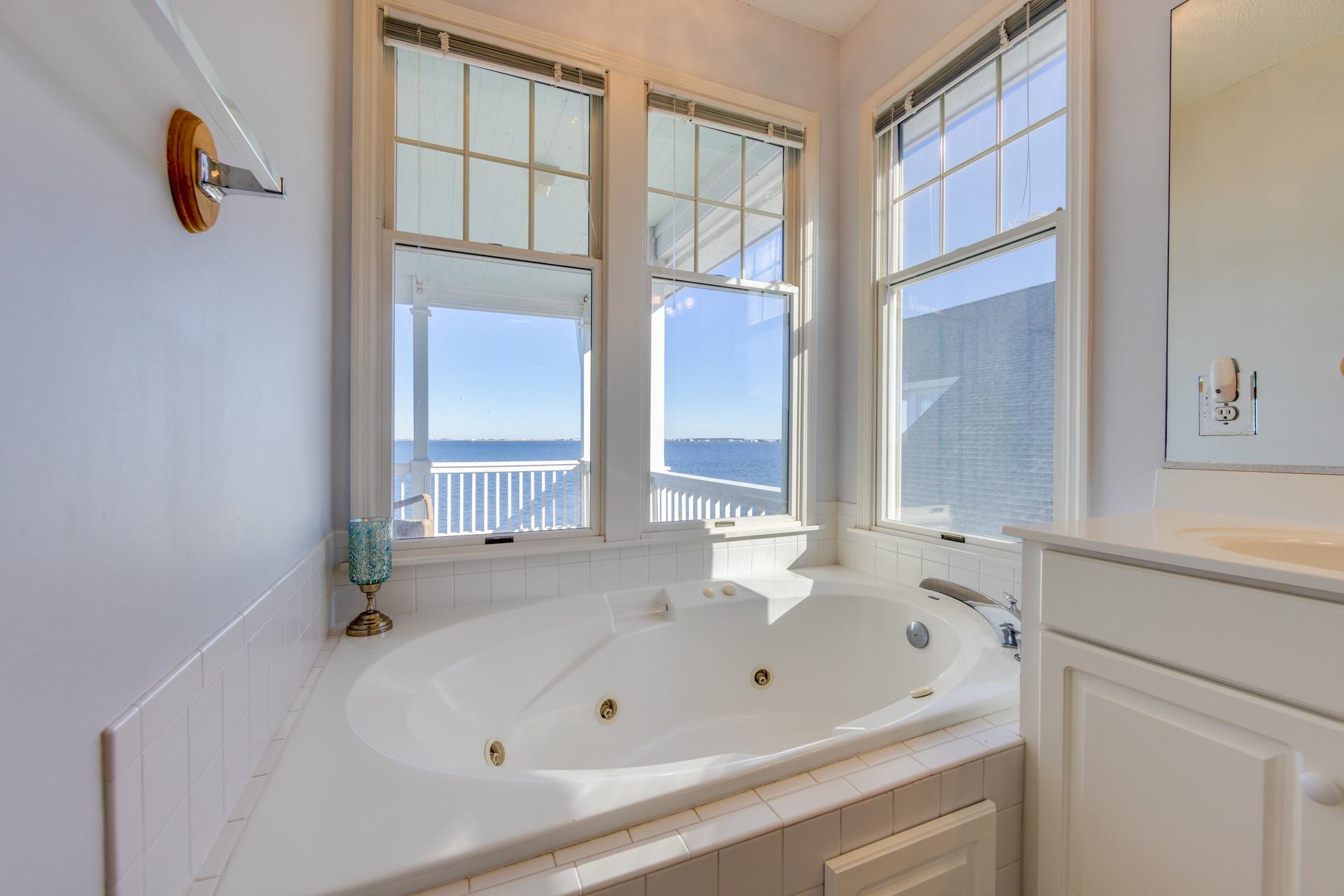 65 Ballast Point Drive Unit: Lot 65