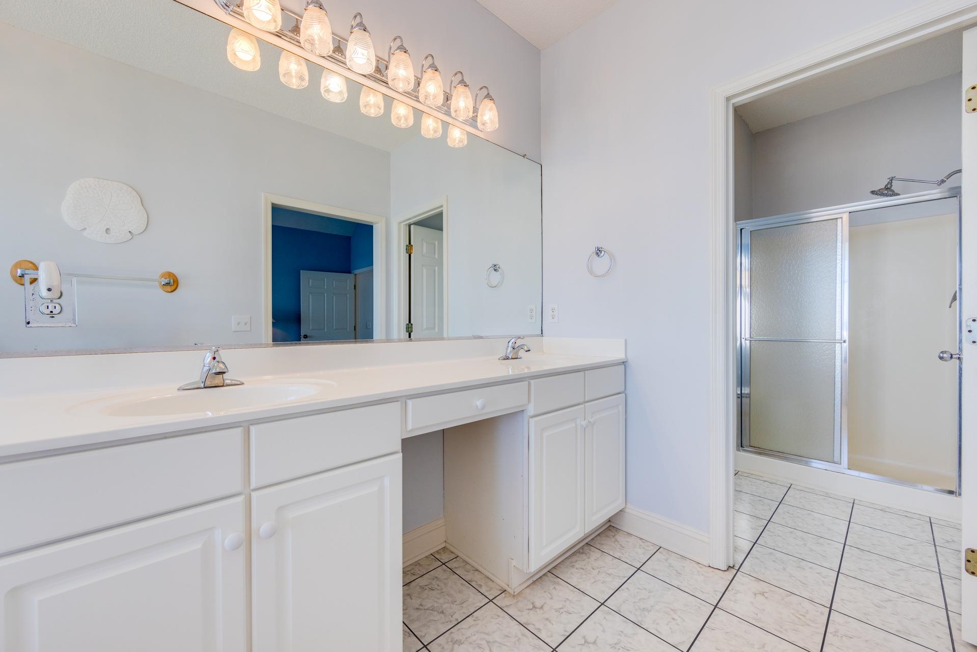 65 Ballast Point Drive Unit: Lot 65