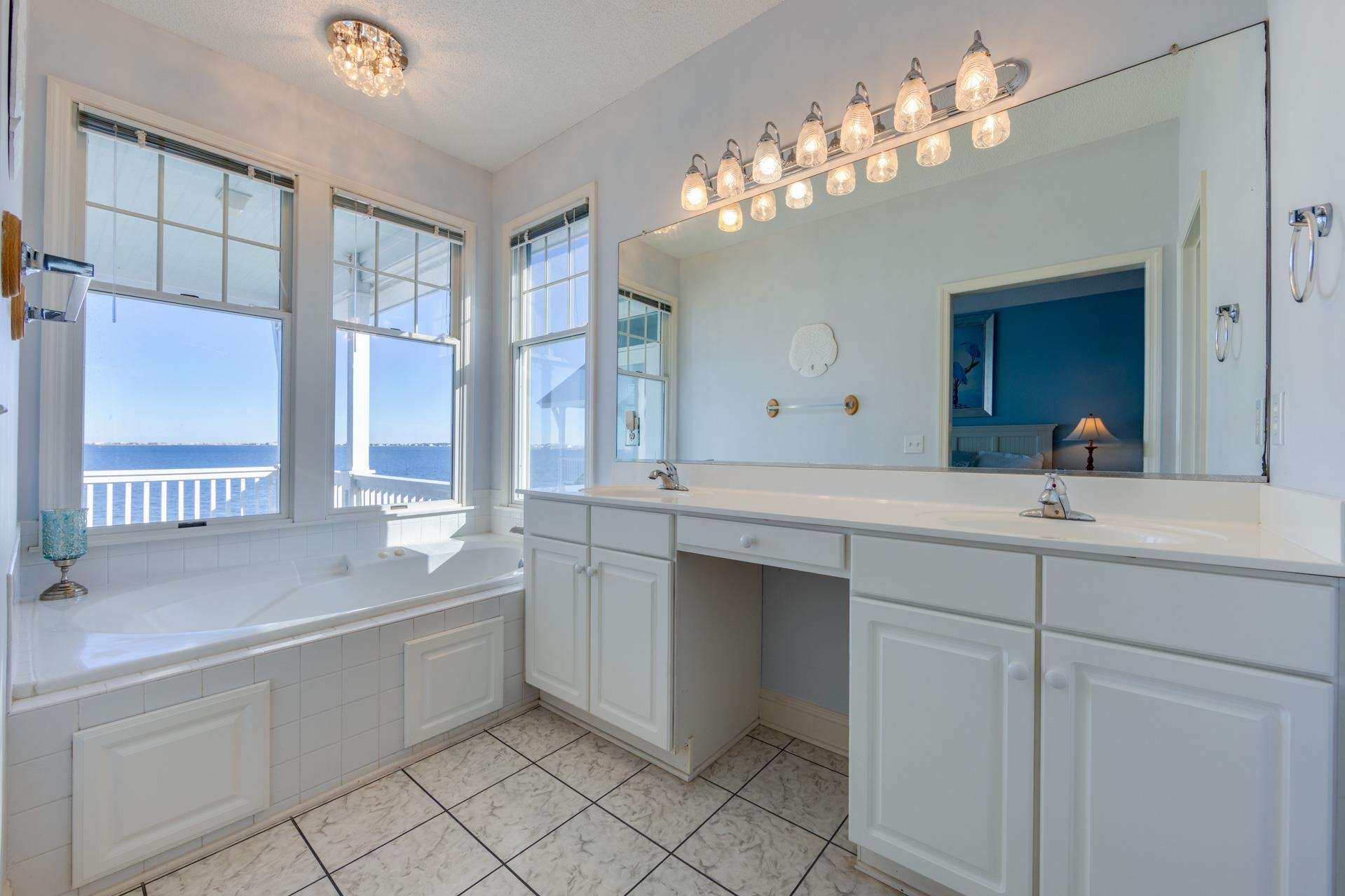 65 Ballast Point Drive Unit: Lot 65