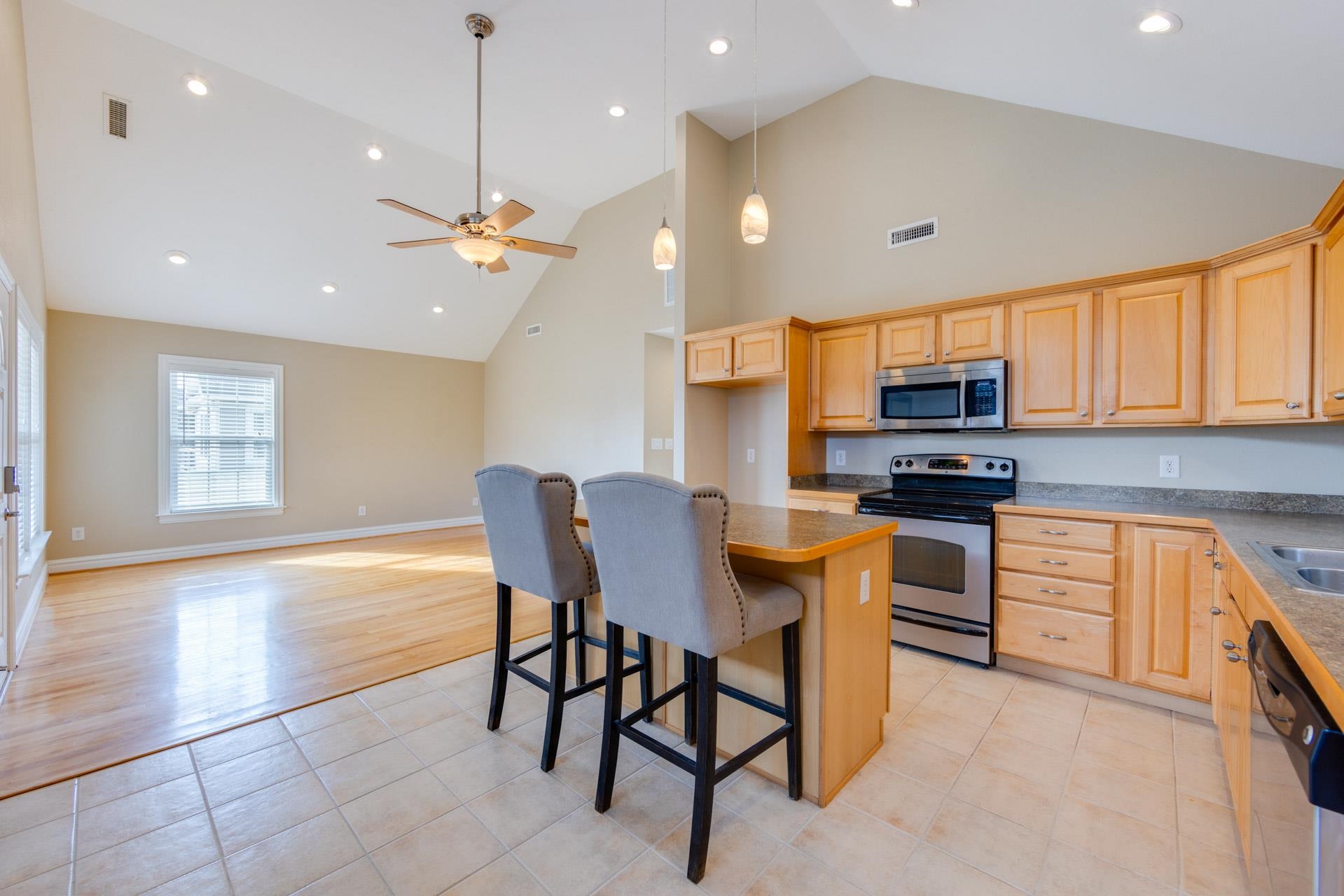 506 W Walker Street Unit: Lot 23-24