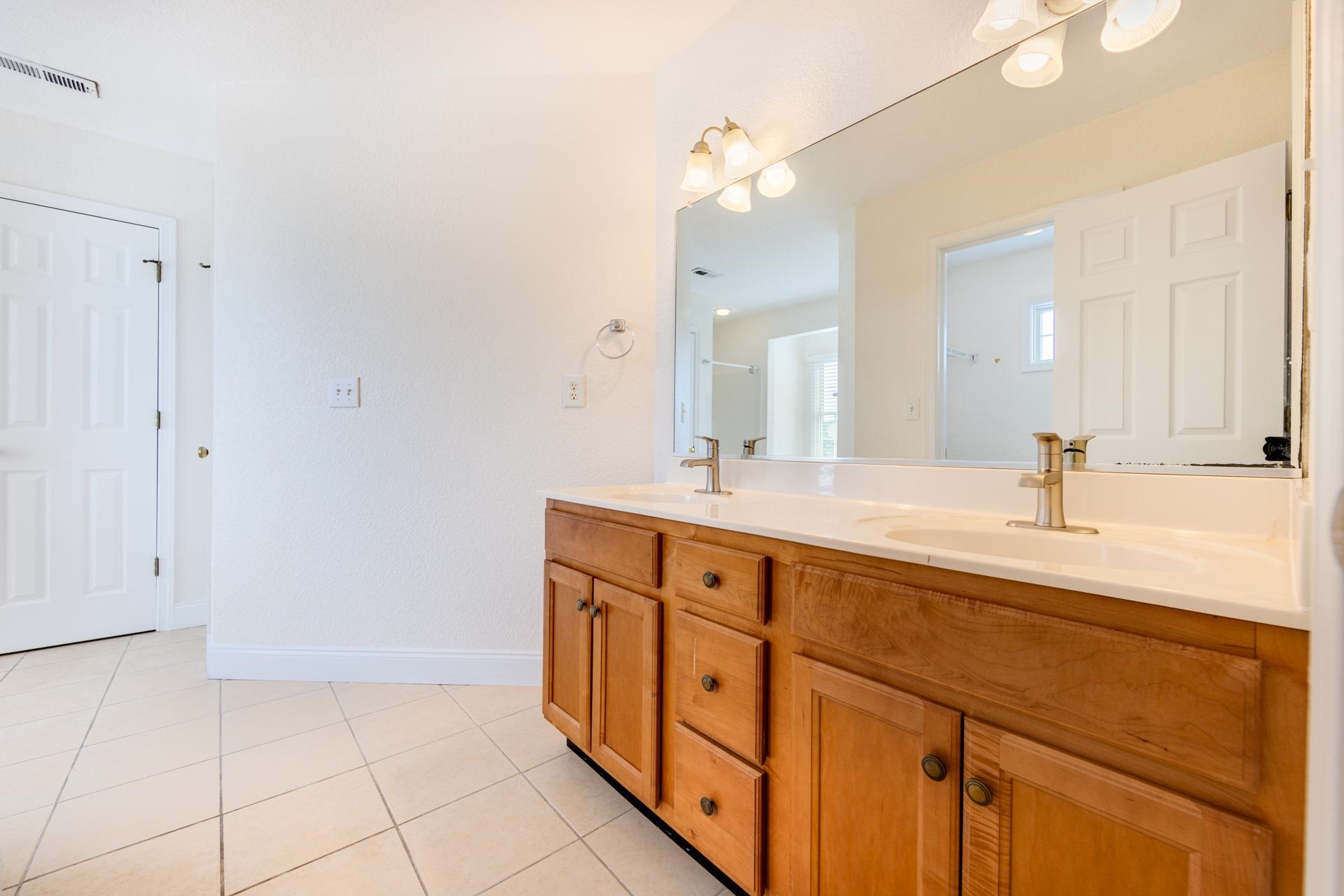 119 Gables Way Unit 15B