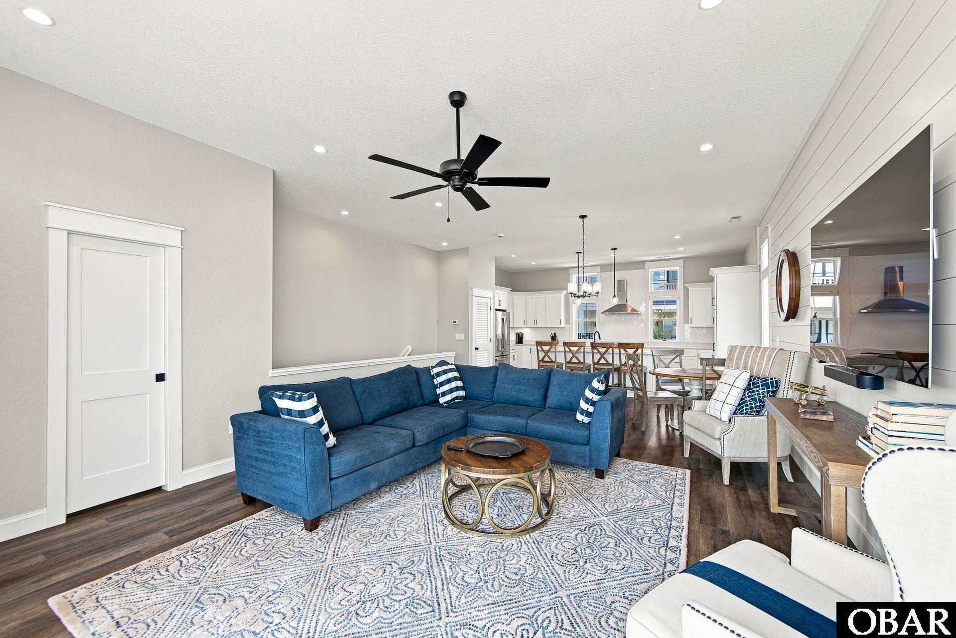 902 S Virginia Dare Trail