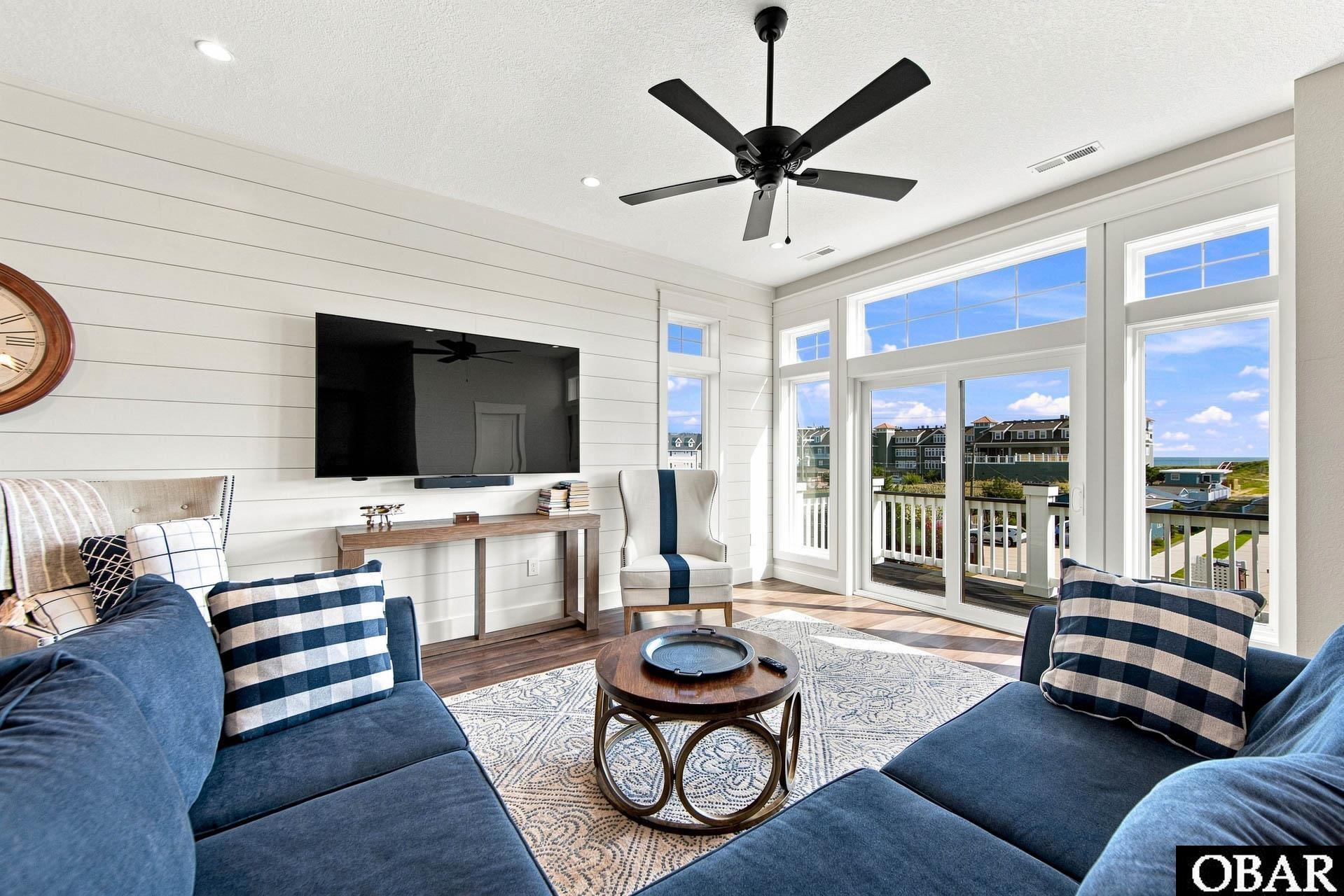 902 S Virginia Dare Trail