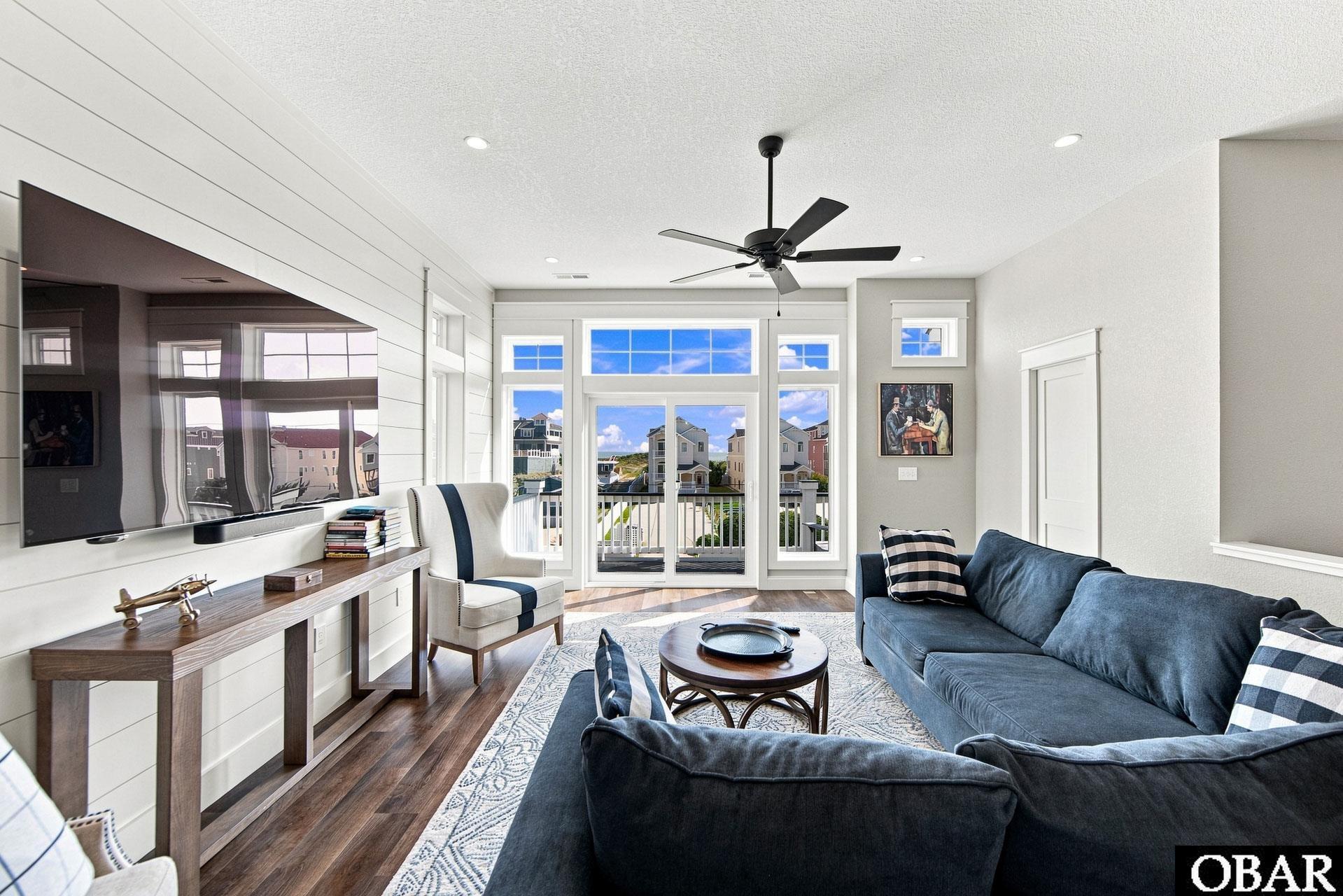 902 S Virginia Dare Trail