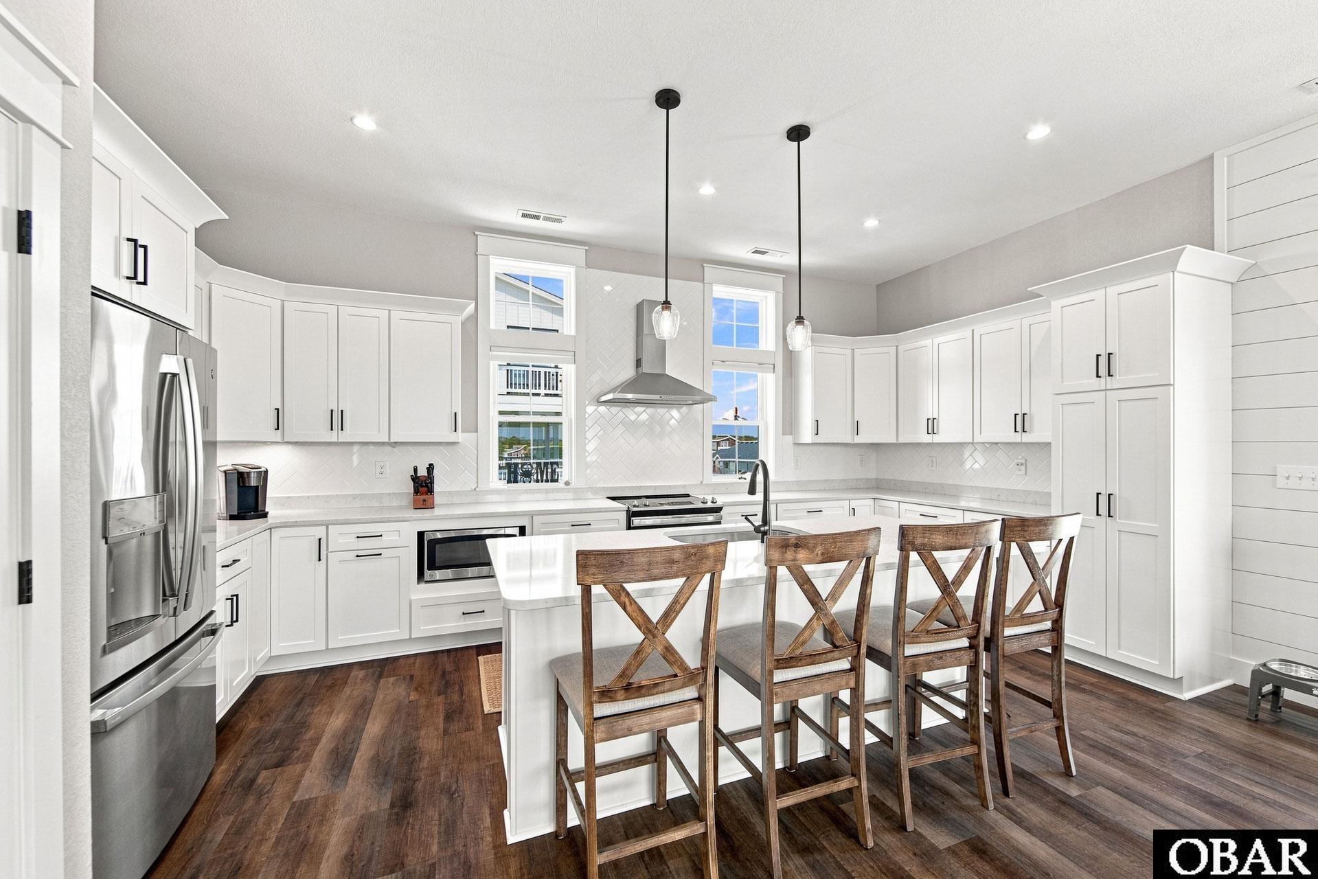 902 S Virginia Dare Trail