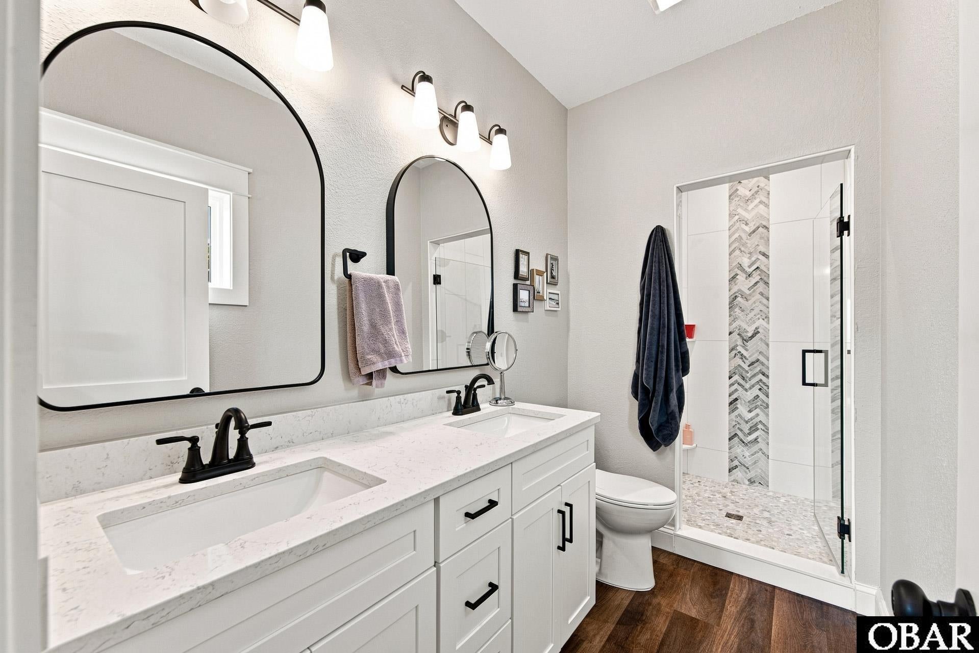 902 S Virginia Dare Trail
