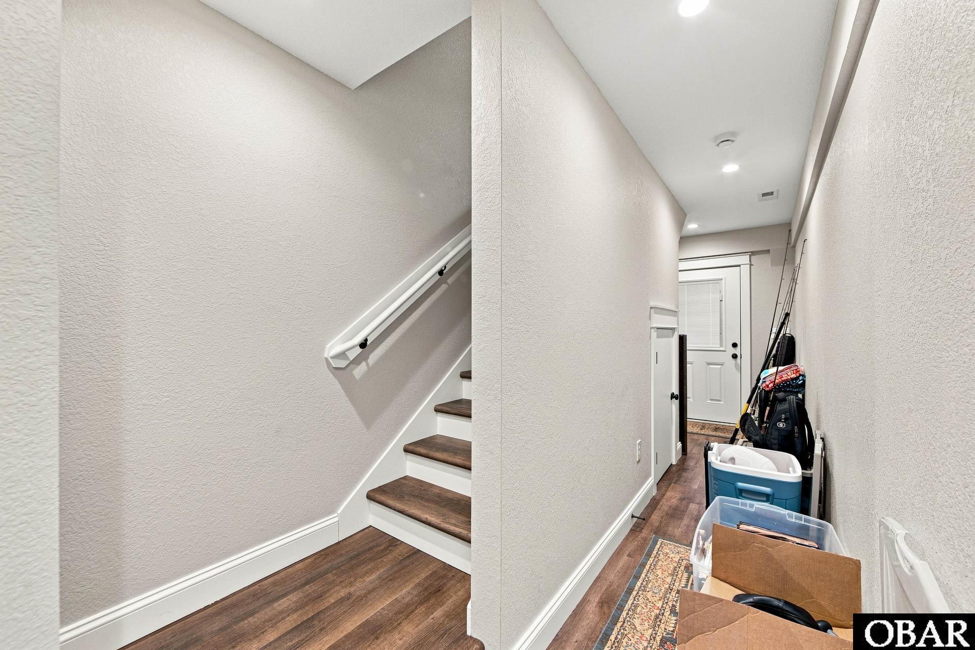 902 S Virginia Dare Trail