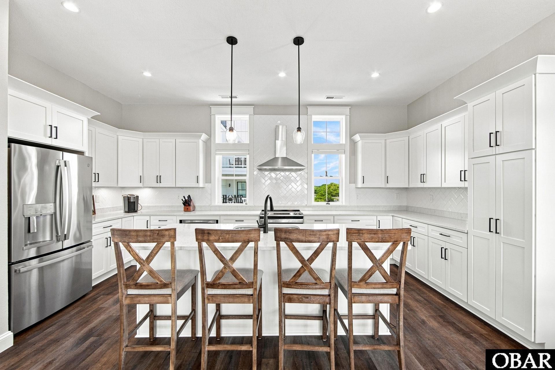 902 S Virginia Dare Trail
