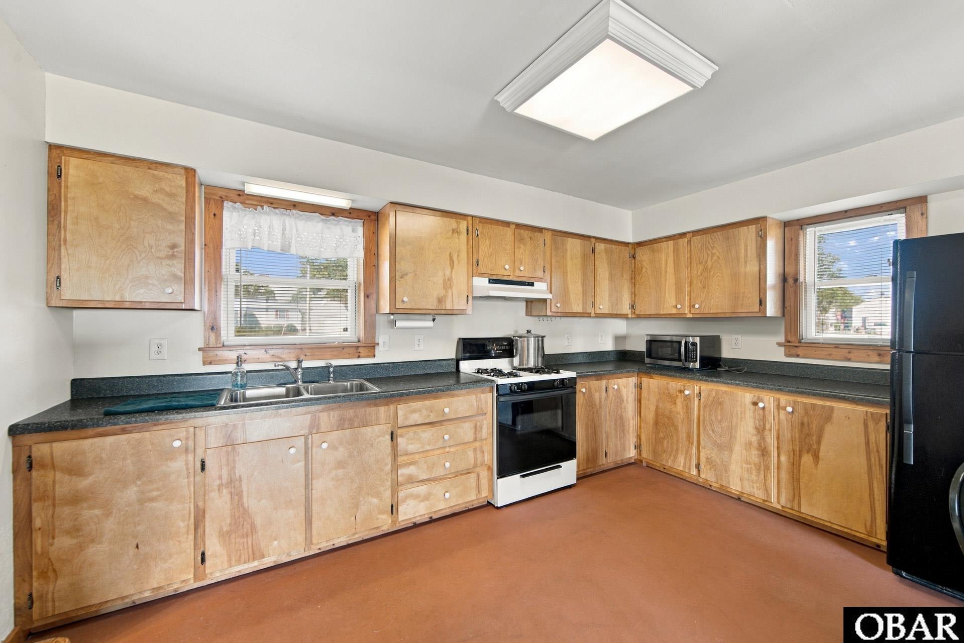 162 Edgewater Drive