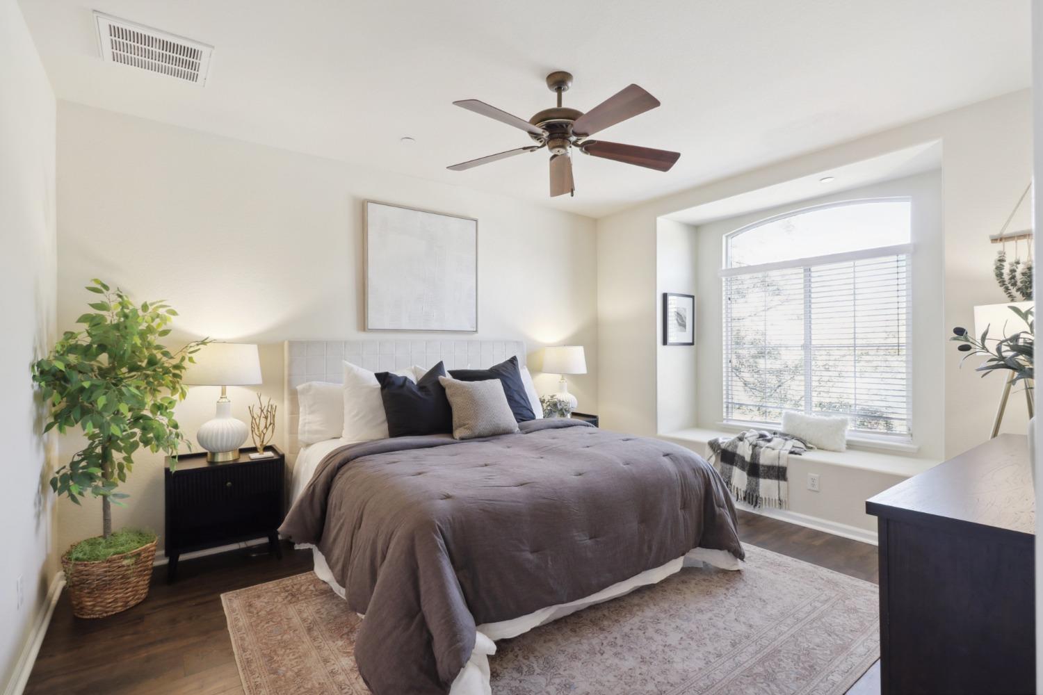 2580 W El Camino Avenue 1104