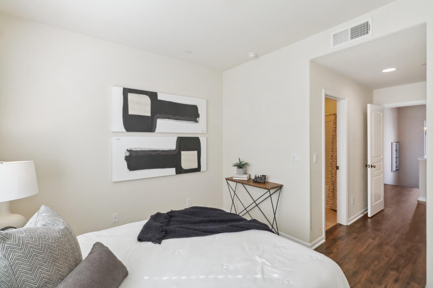 2580 W El Camino Avenue 1104