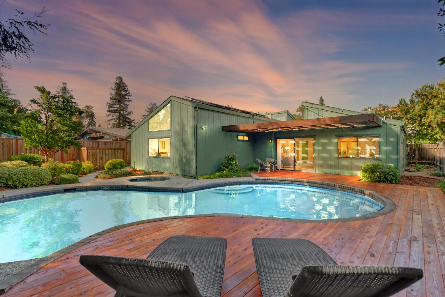 2801 Catalina Drive
