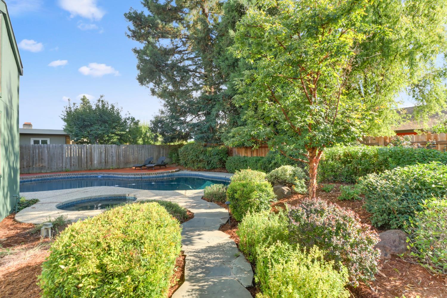 2801 Catalina Drive