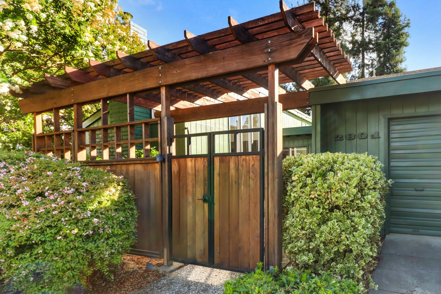 2801 Catalina Drive