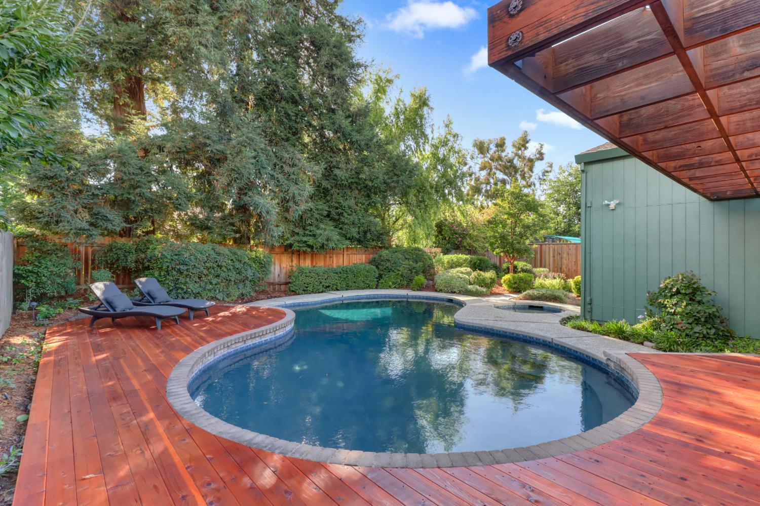 2801 Catalina Drive