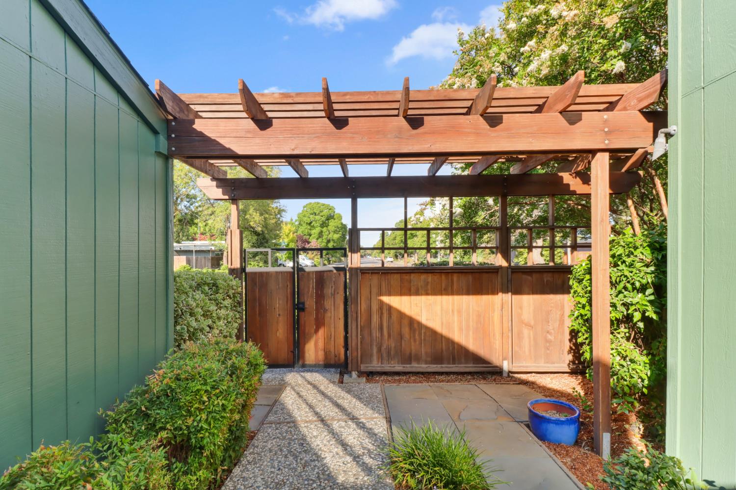 2801 Catalina Drive