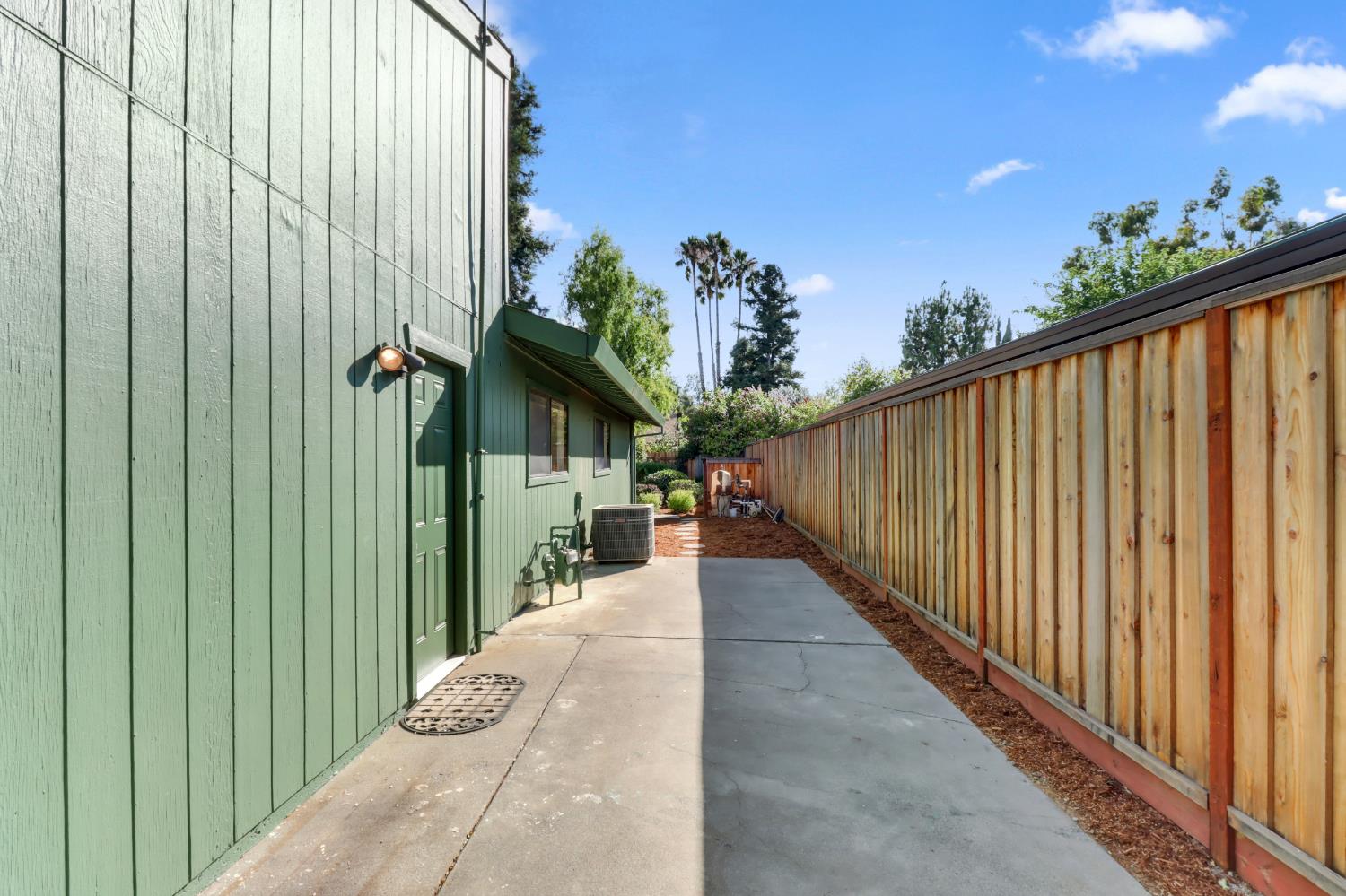 2801 Catalina Drive