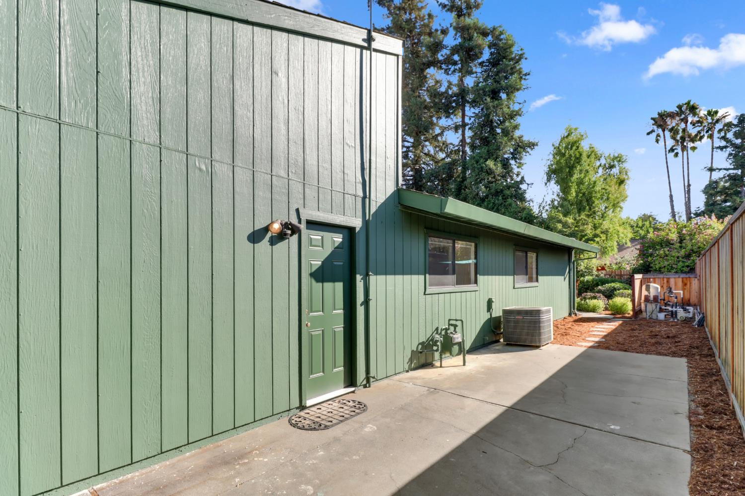 2801 Catalina Drive