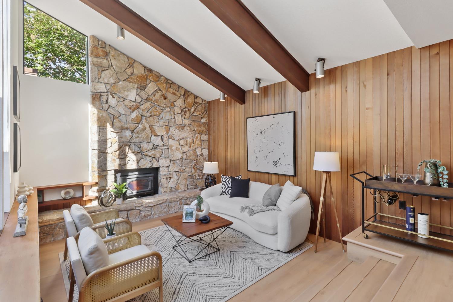 2801 Catalina Drive