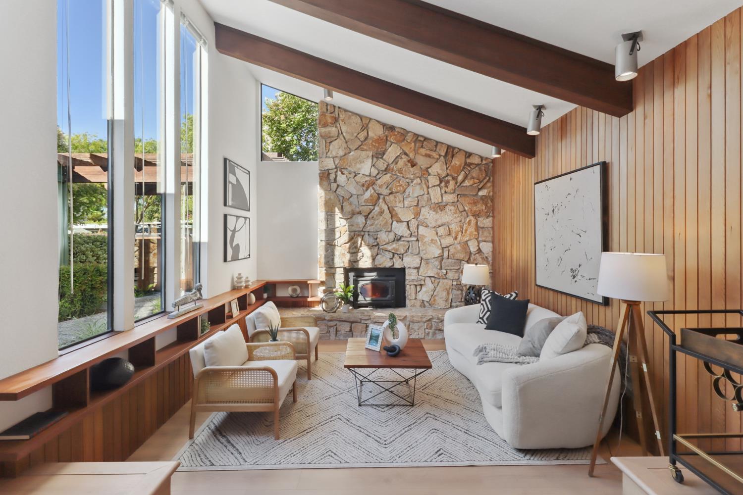 2801 Catalina Drive