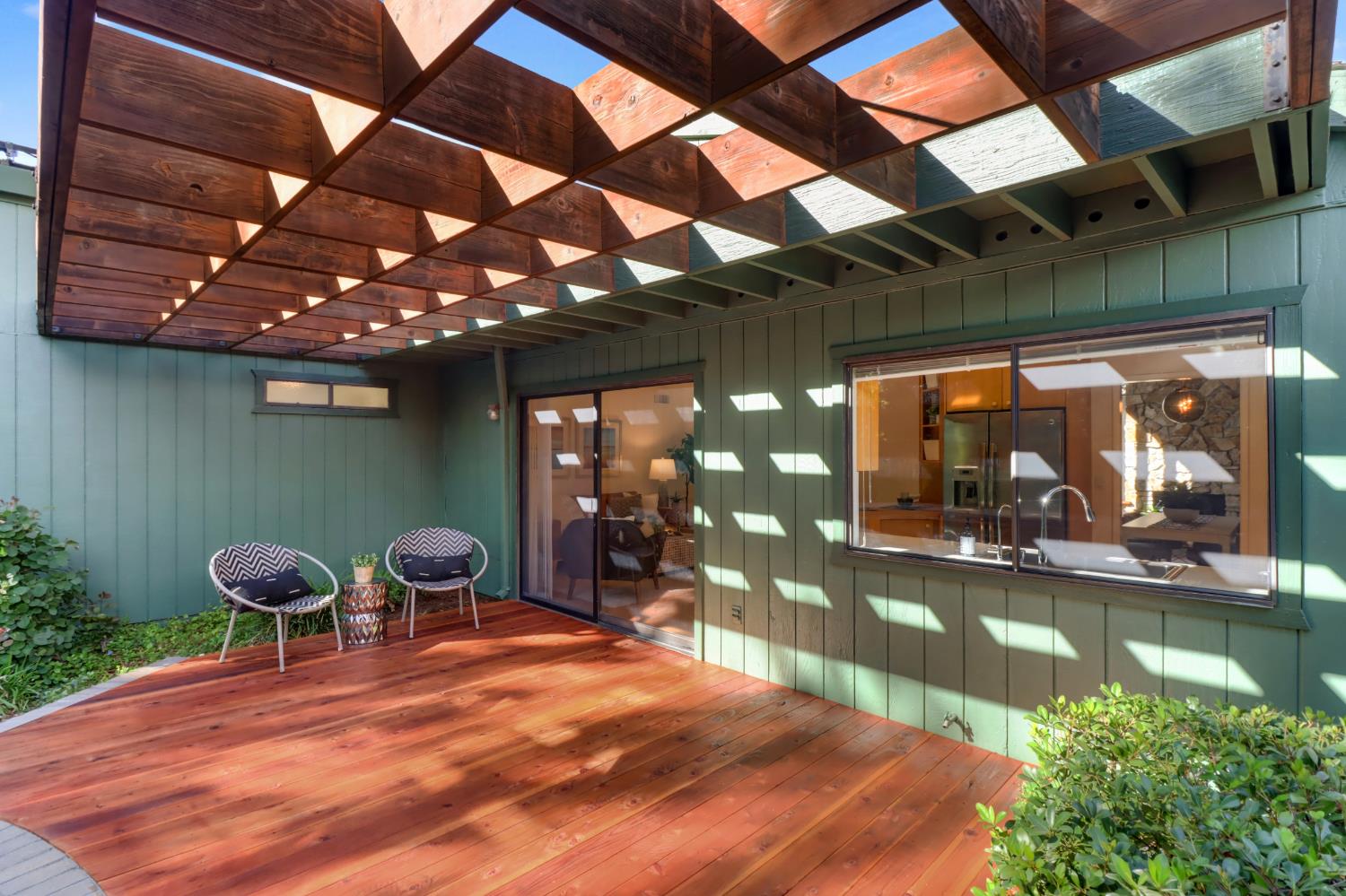 2801 Catalina Drive