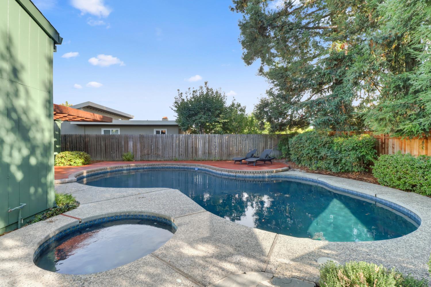 2801 Catalina Drive