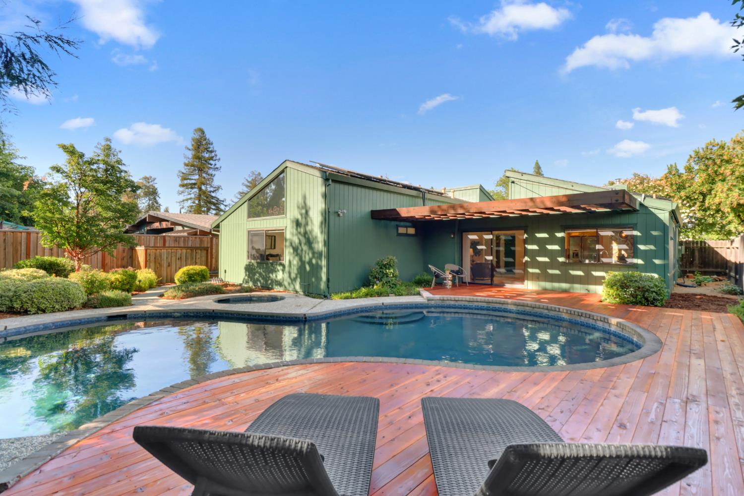 2801 Catalina Drive