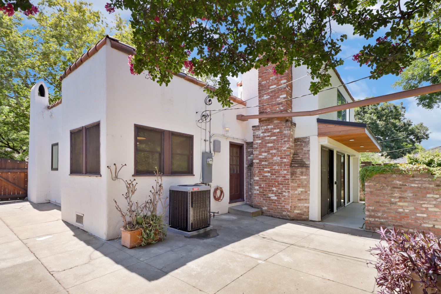 4233 U Street