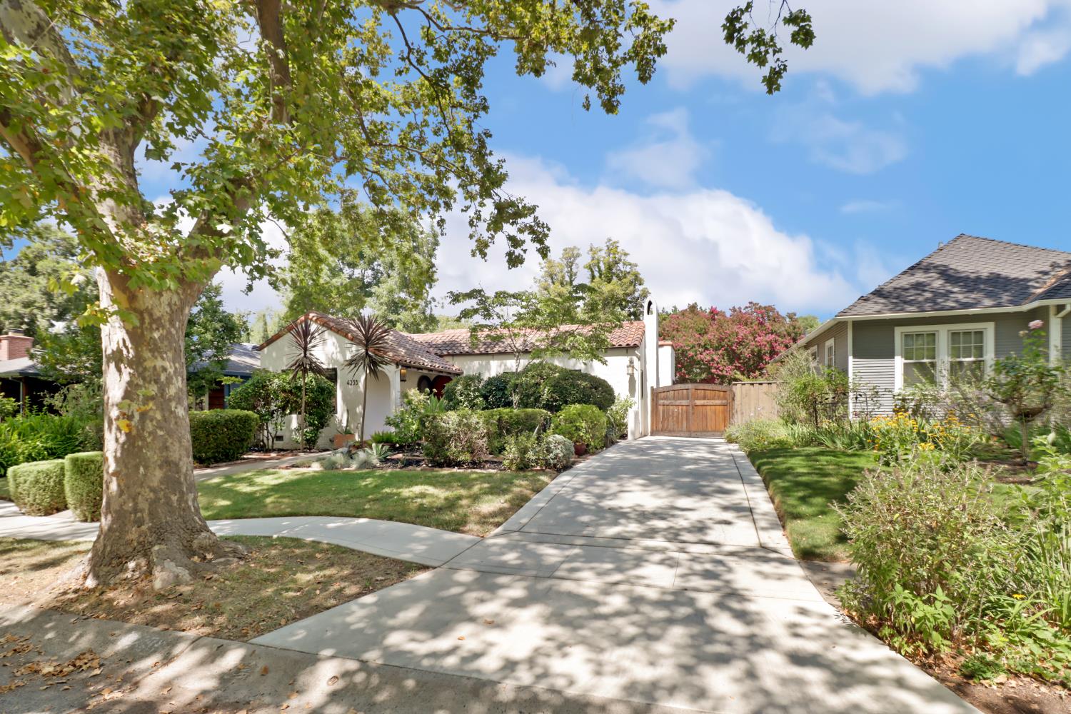 4233 U Street