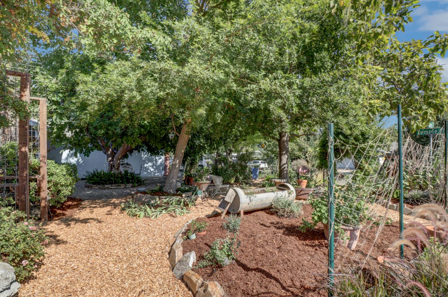 2405 Temple Drive