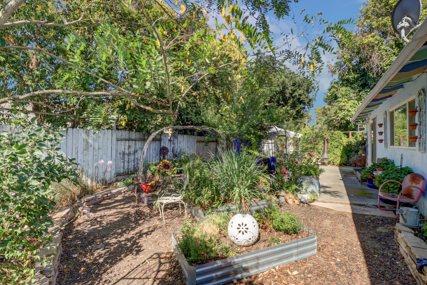 2405 Temple Drive