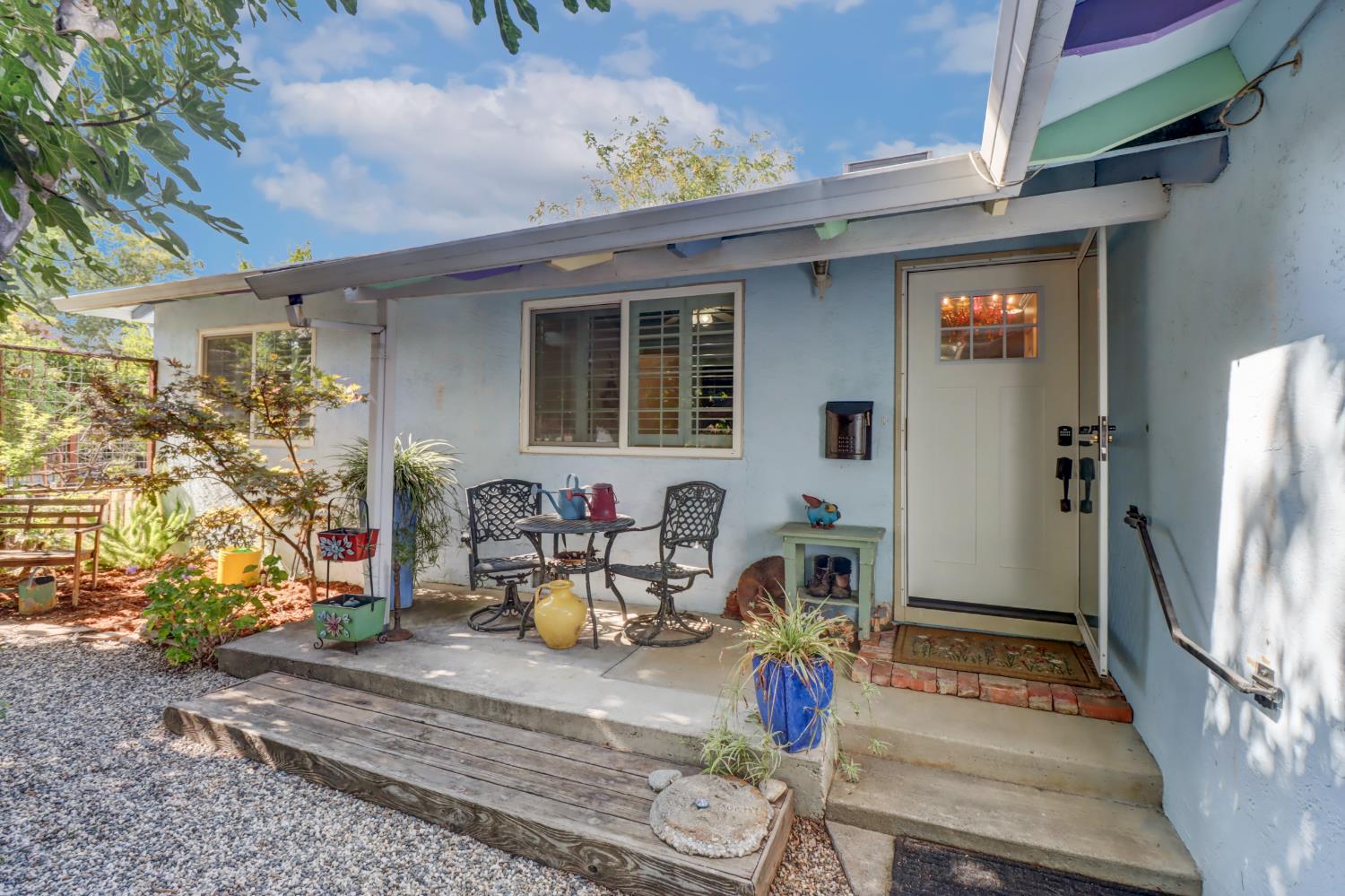 2405 Temple Drive