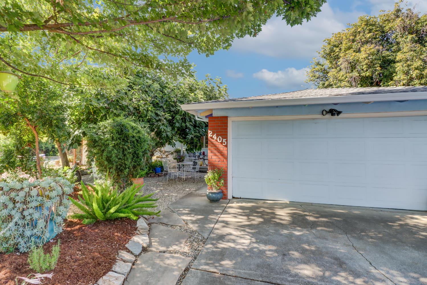 2405 Temple Drive