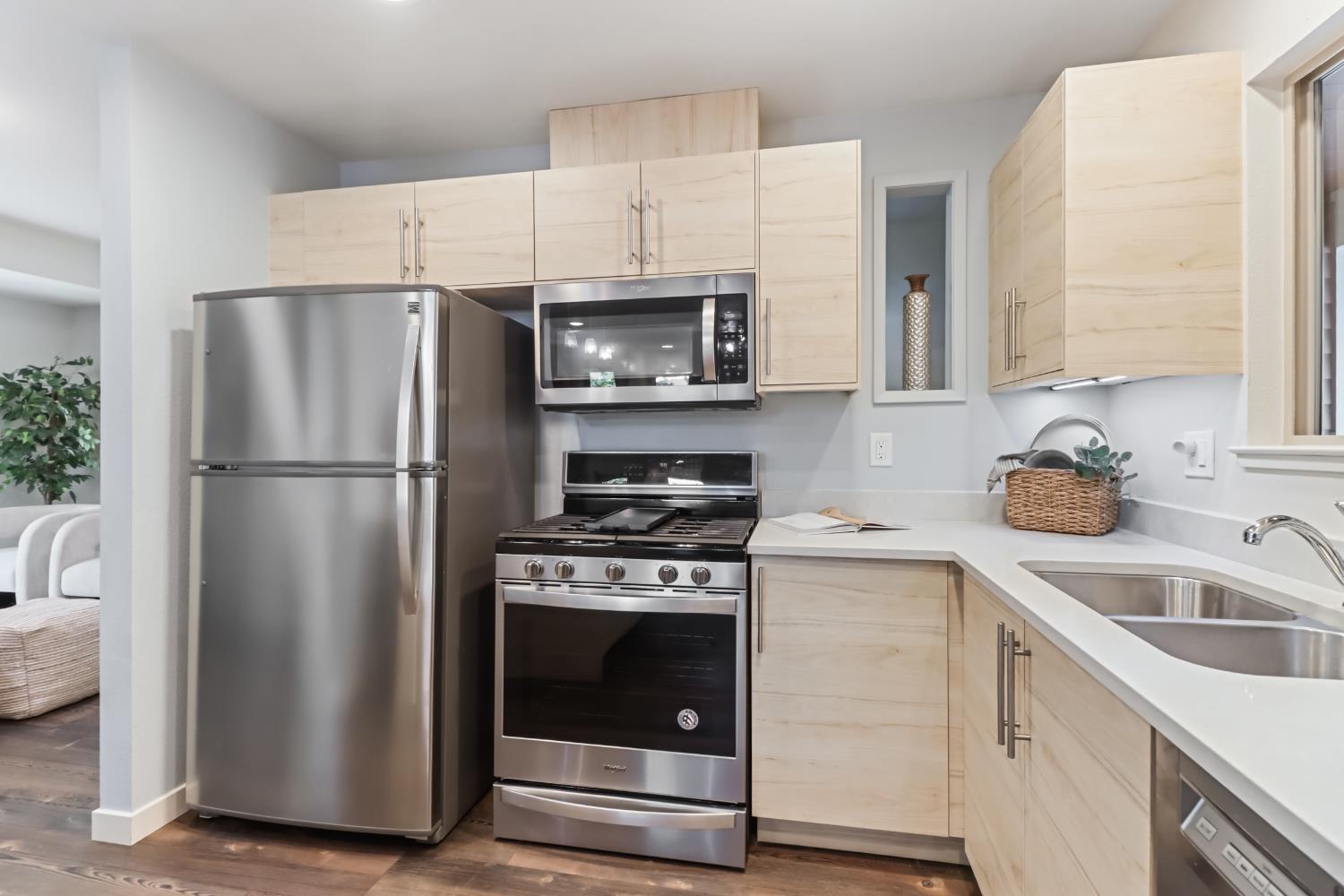 4606 San Marino Drive