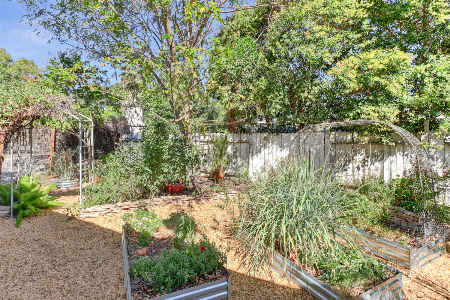 2405 Temple Drive