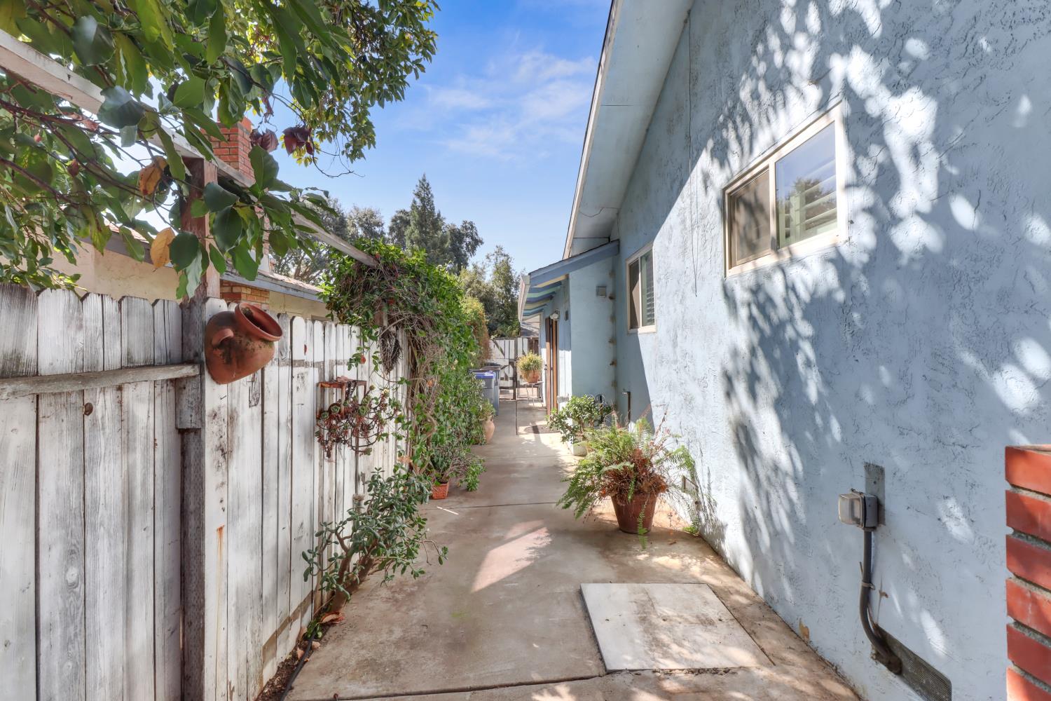 2405 Temple Drive