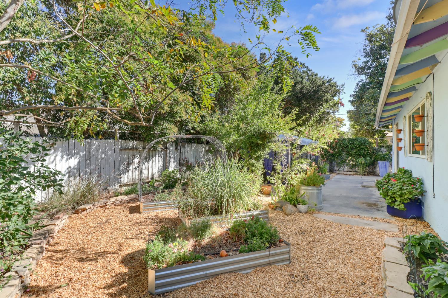 2405 Temple Drive