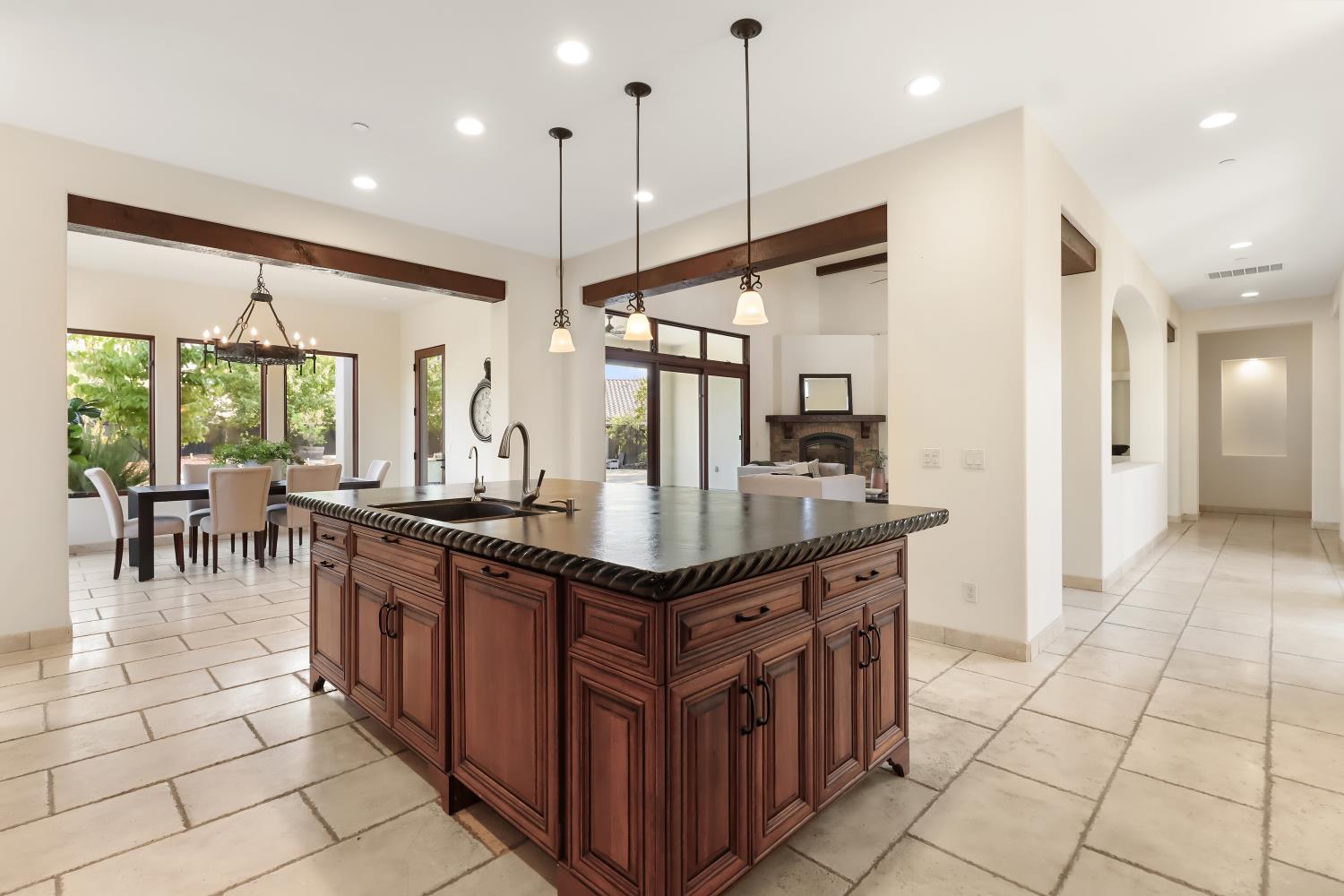 2265 Somerset Circle