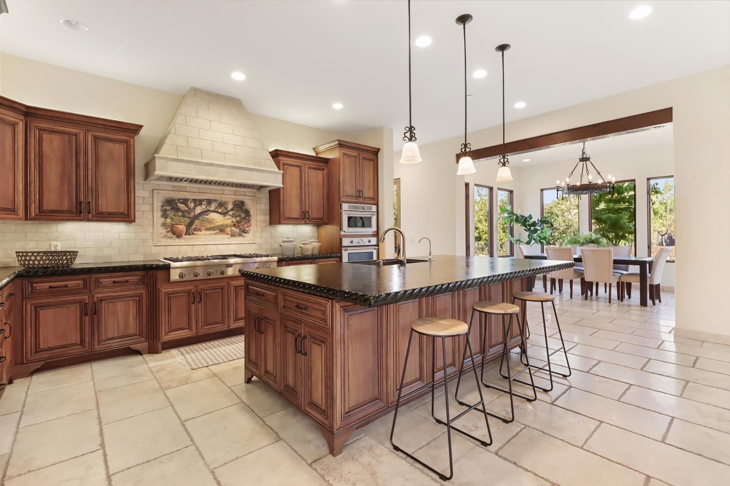 2265 Somerset Circle