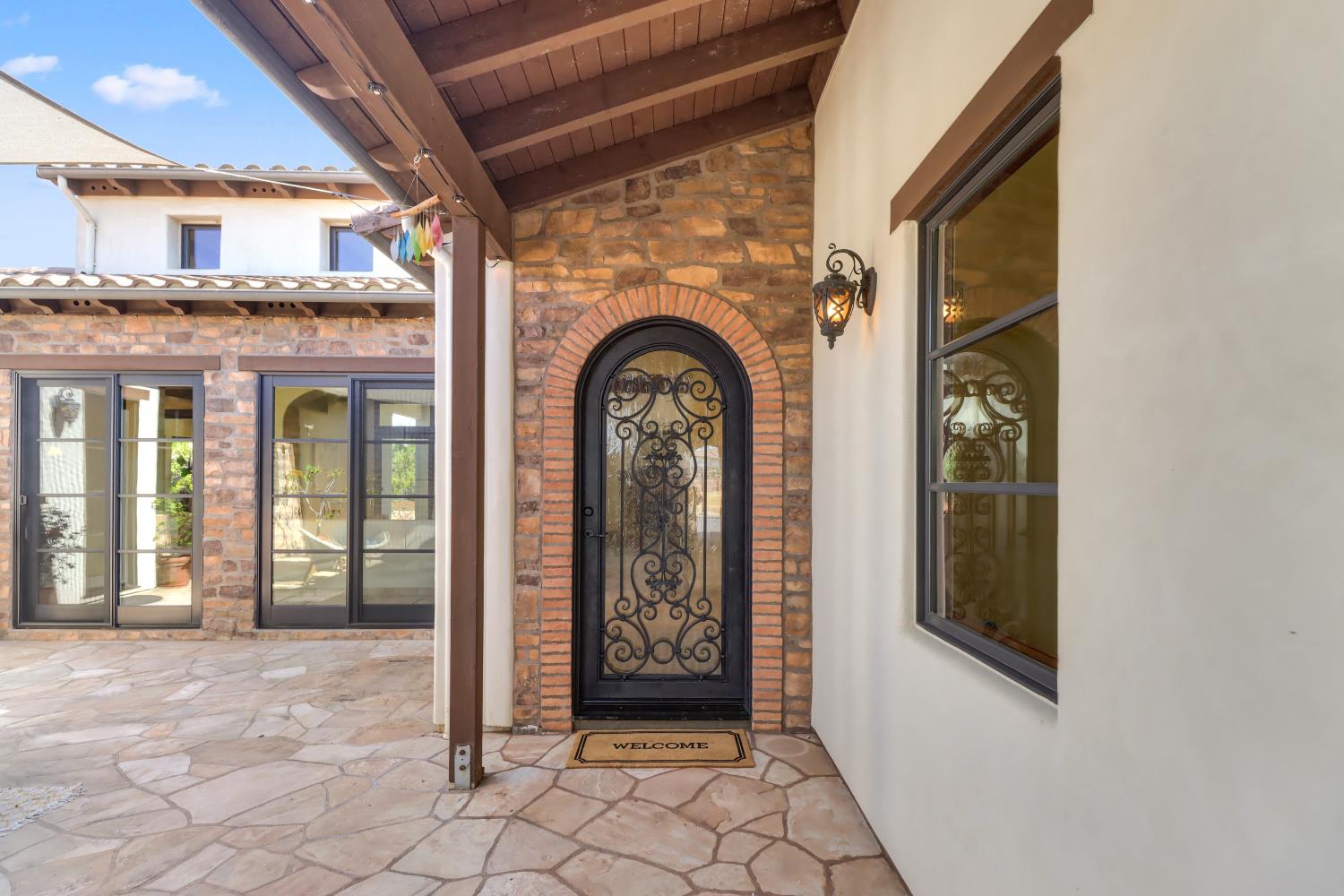 2265 Somerset Circle