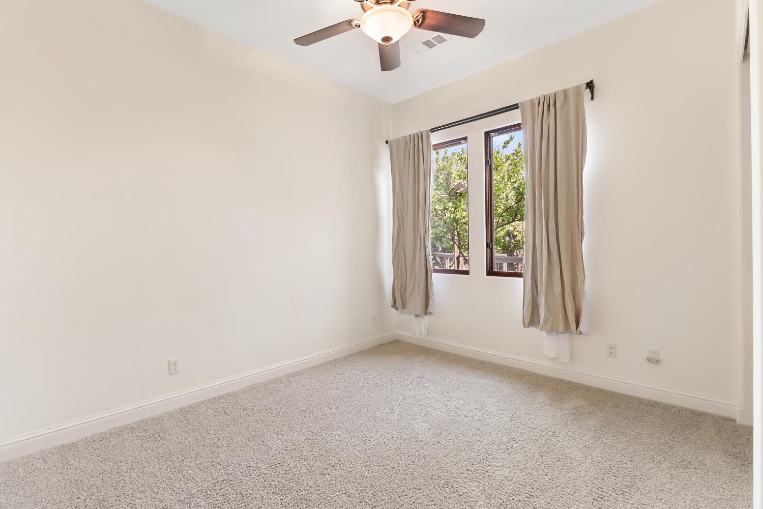 2265 Somerset Circle