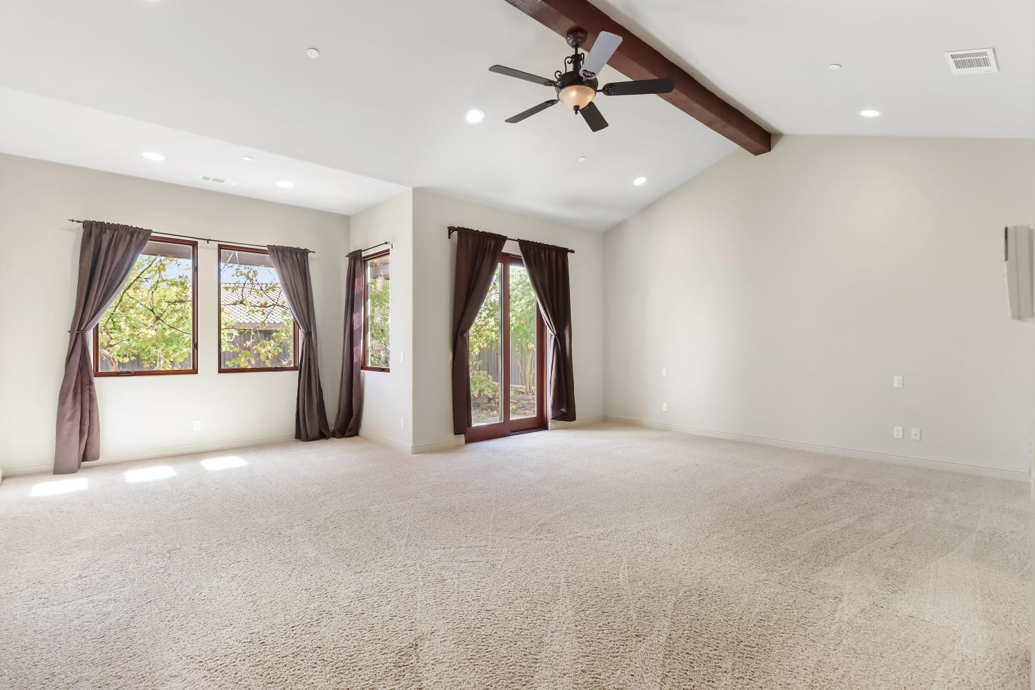 2265 Somerset Circle