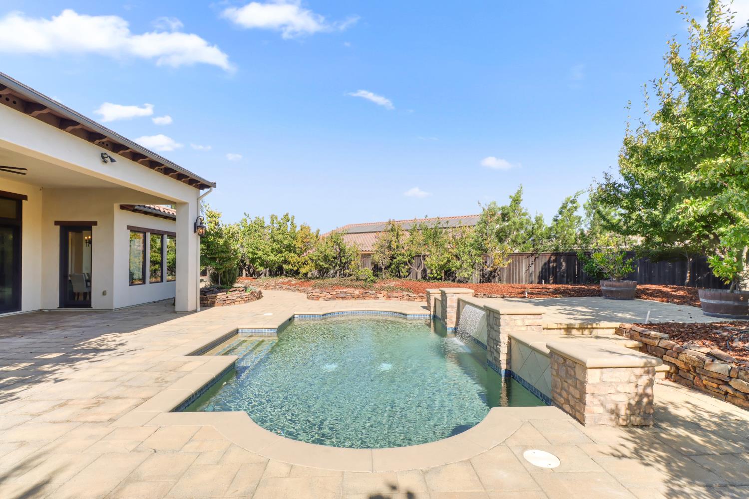 2265 Somerset Circle