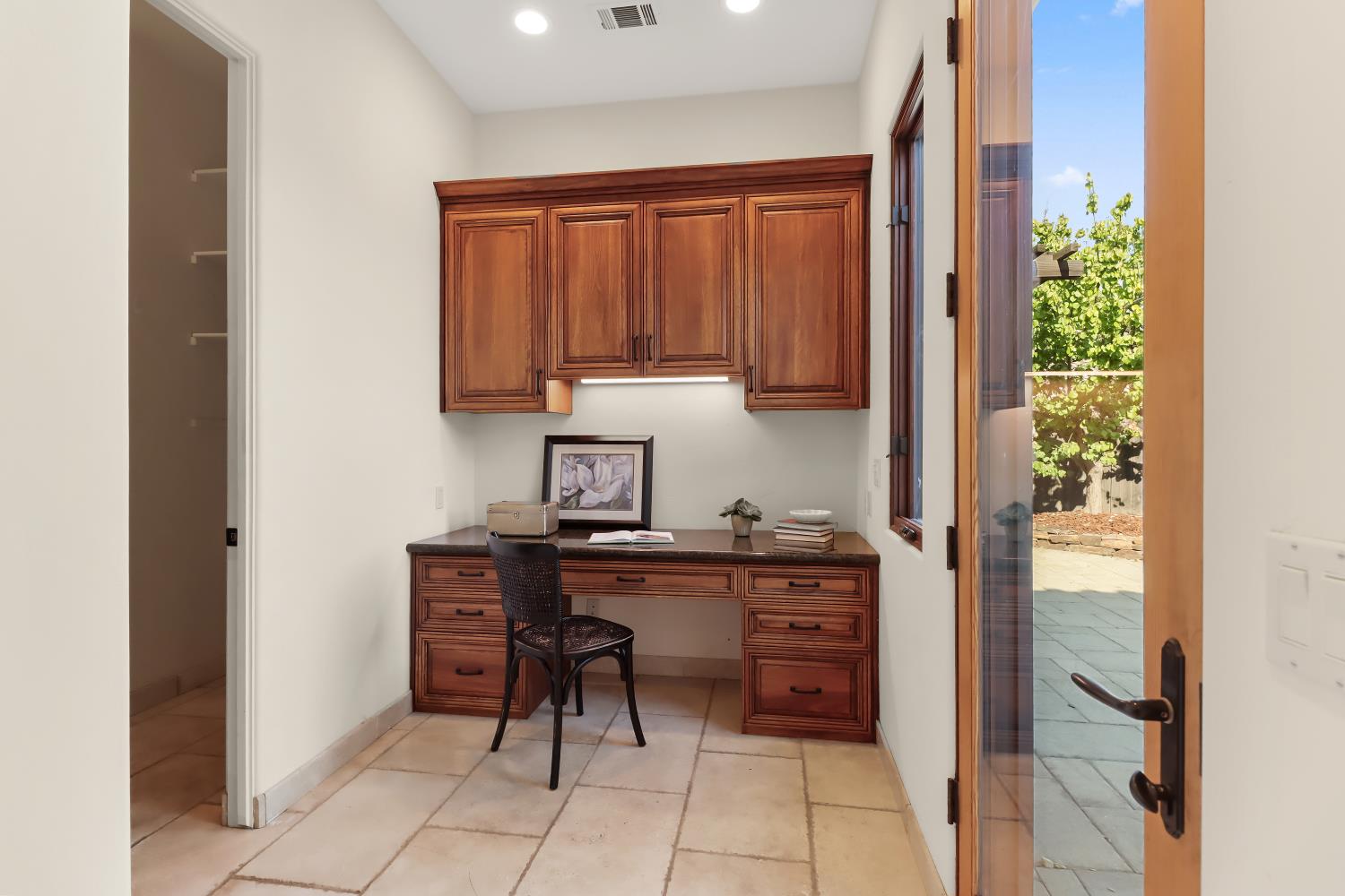 2265 Somerset Circle