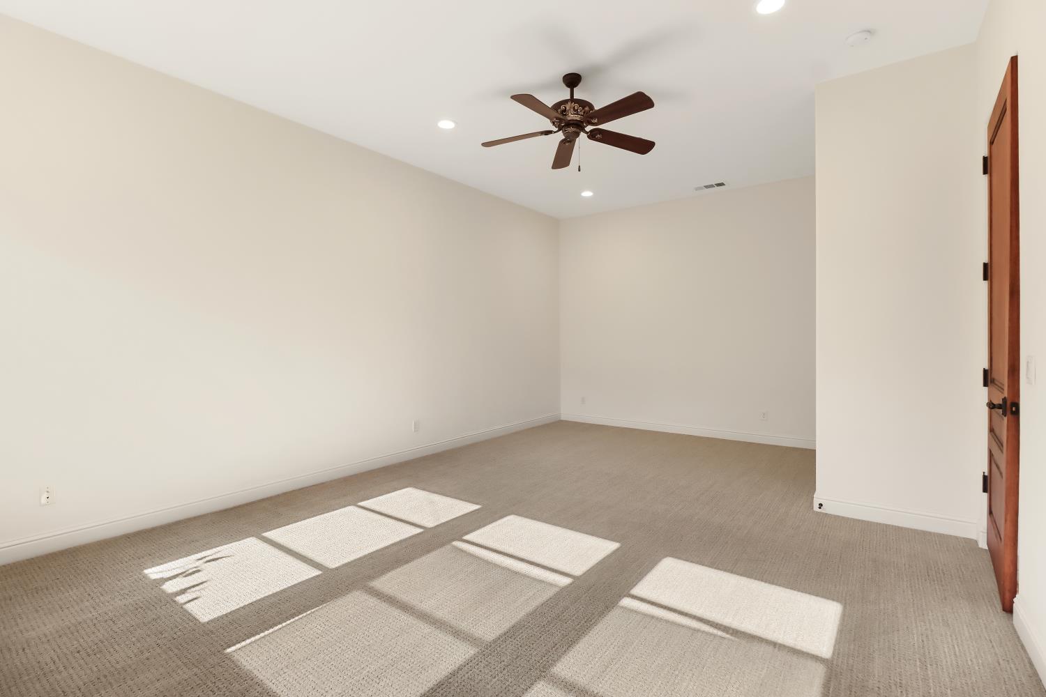 2265 Somerset Circle