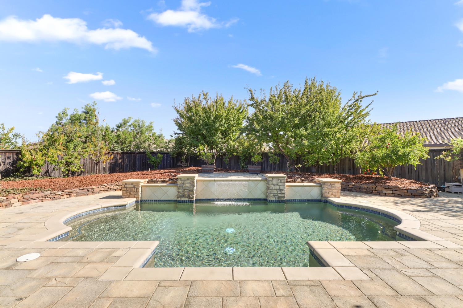 2265 Somerset Circle