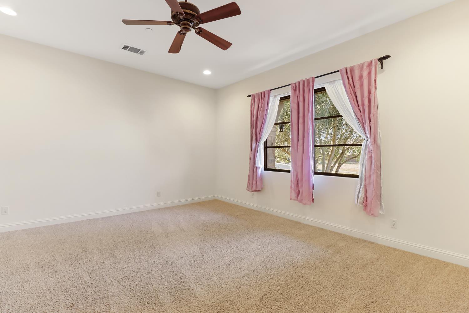 2265 Somerset Circle