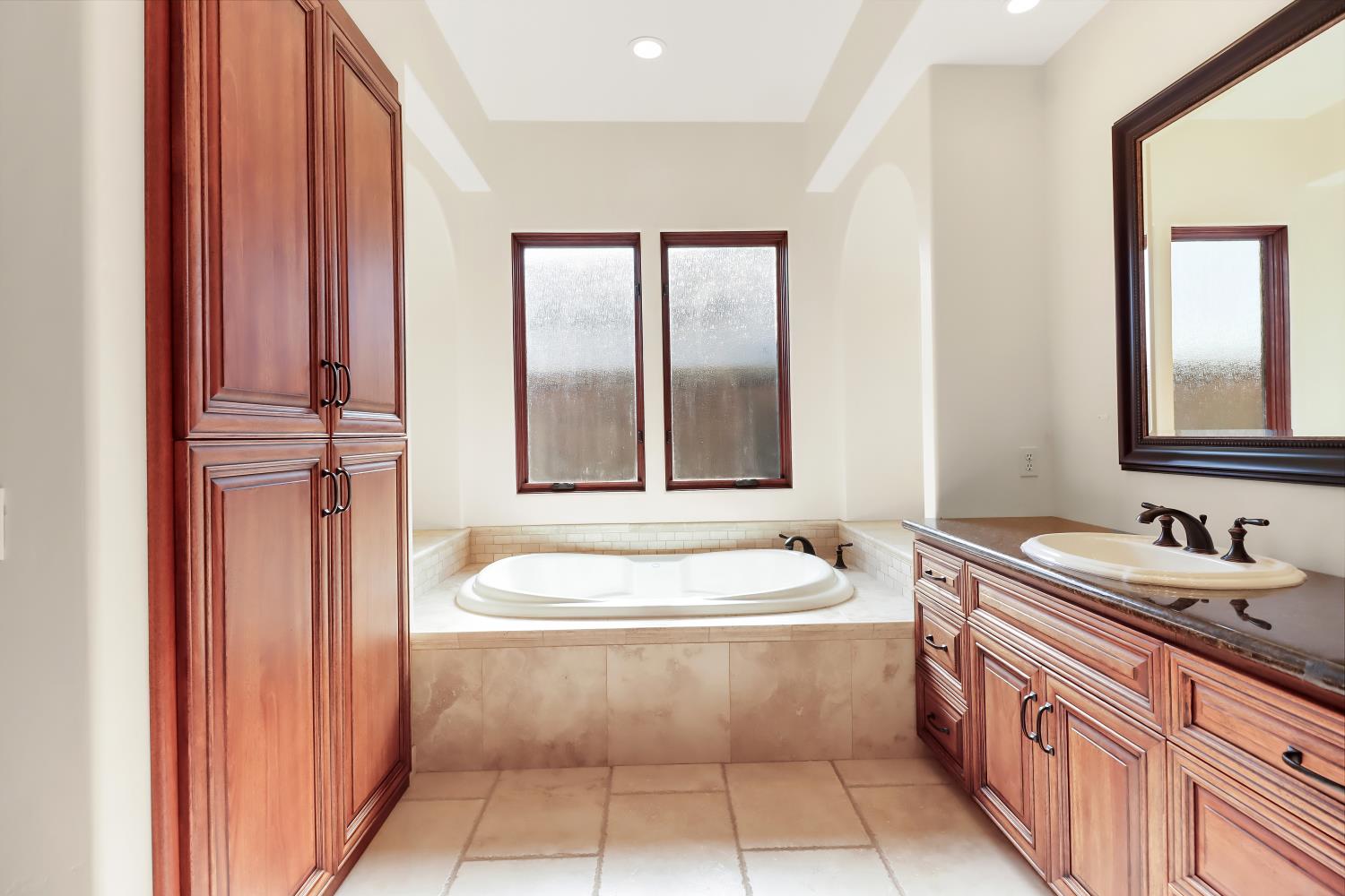 2265 Somerset Circle