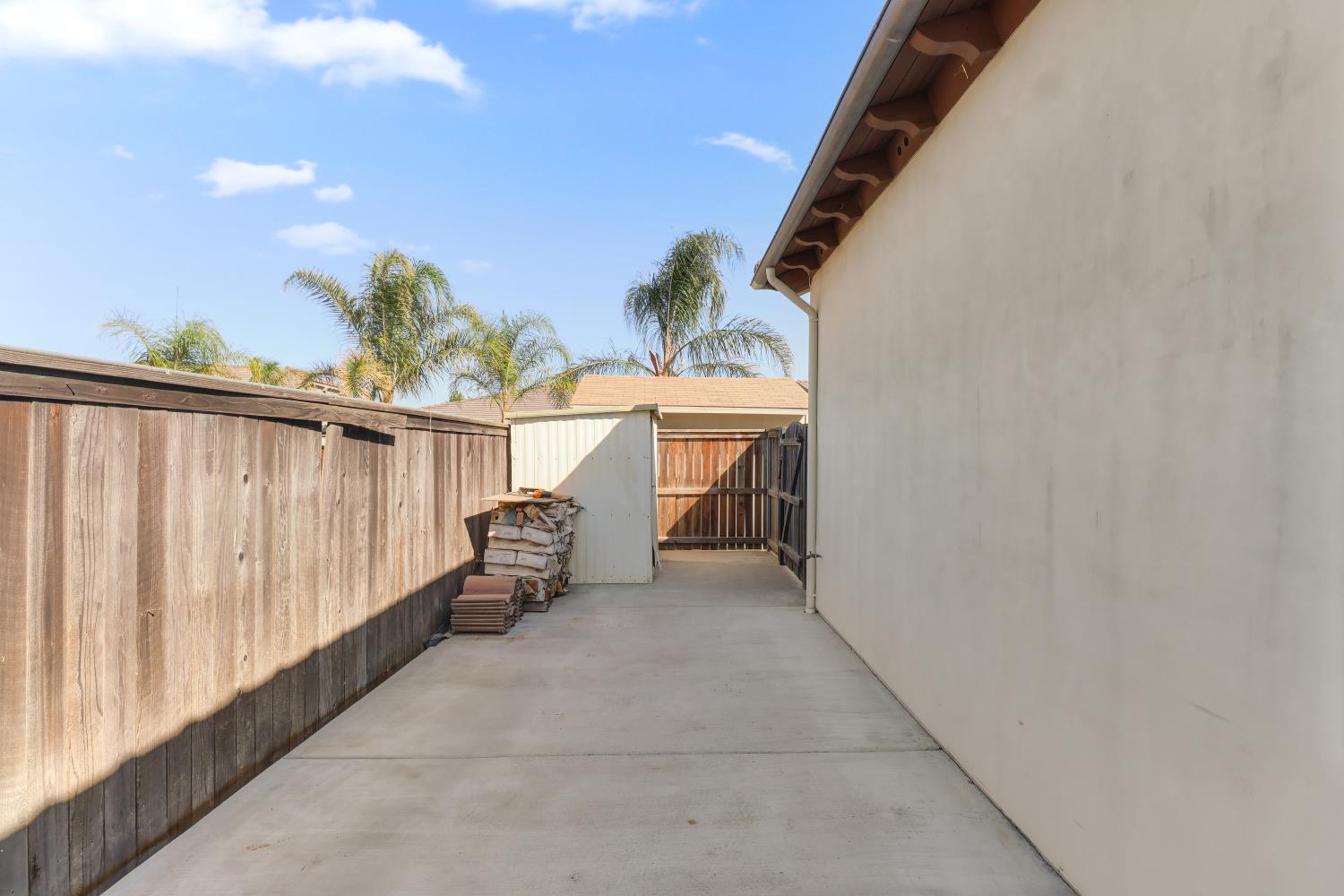 2265 Somerset Circle