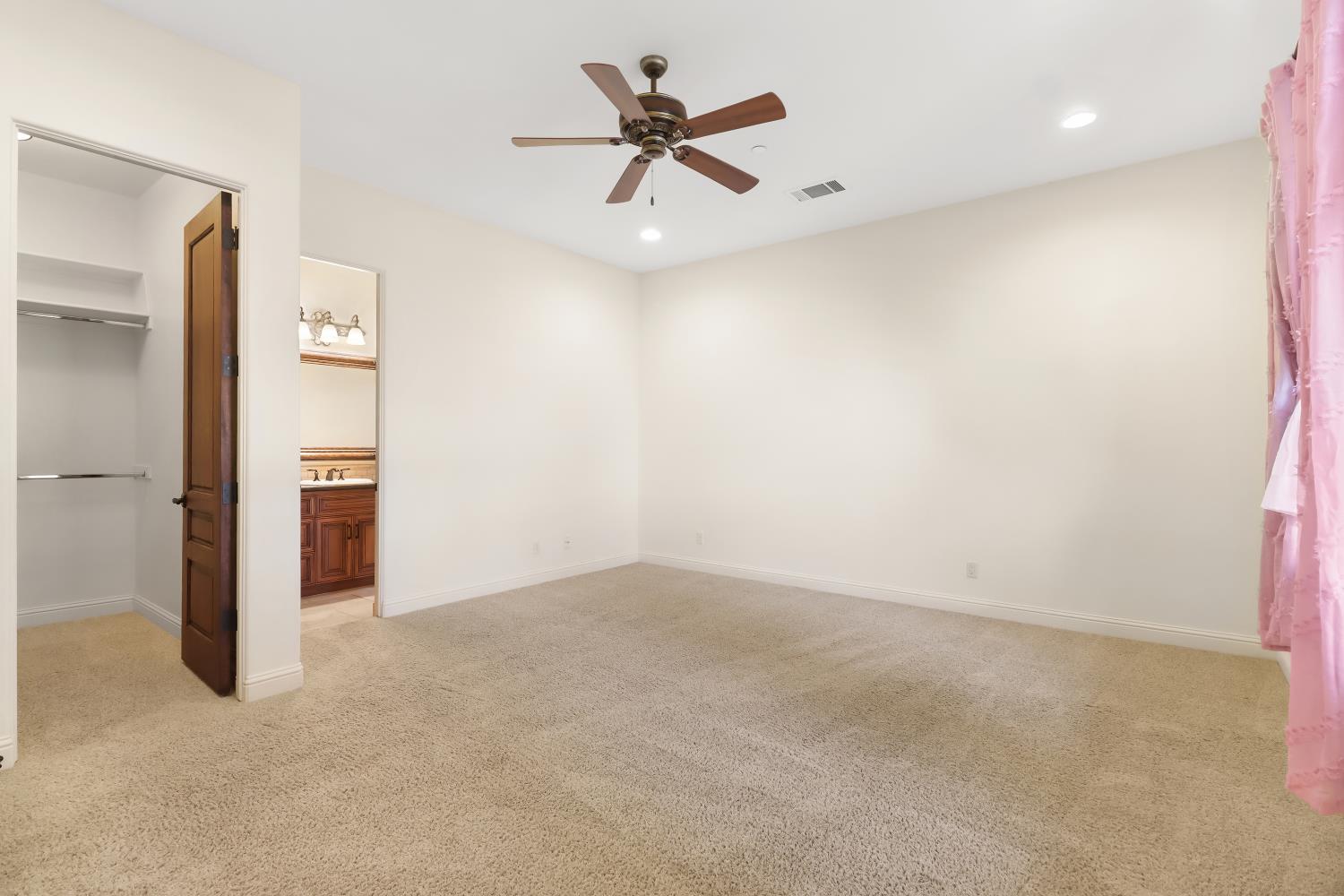 2265 Somerset Circle